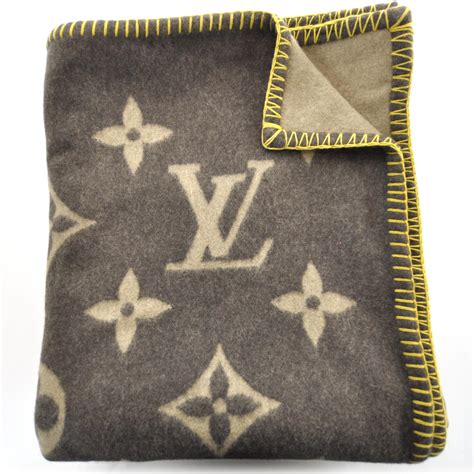 louis vuitton throw blanket